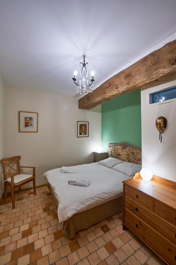 Gite La Terrasse - Manoir Le Plessix Madeuc Corseul Eksteriør bilde