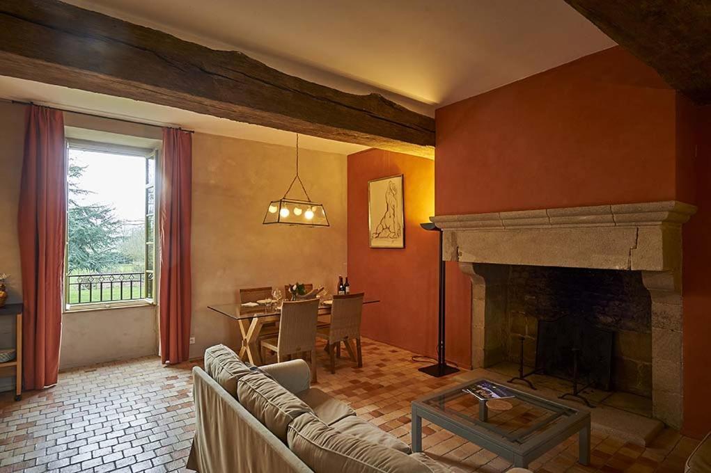 Gite La Terrasse - Manoir Le Plessix Madeuc Corseul Eksteriør bilde