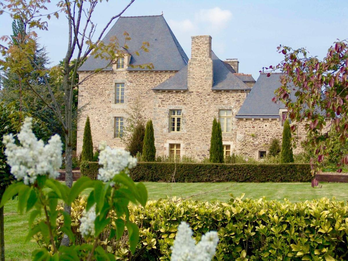Gite La Terrasse - Manoir Le Plessix Madeuc Corseul Eksteriør bilde